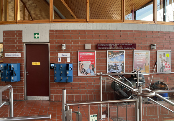 Schwimmbad-Werbung Schwimmbad-Werbung